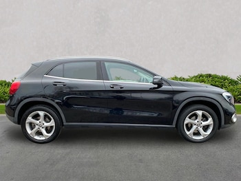 Used Mercedes-Benz GLA 2018 for sale - 77033487: Photo