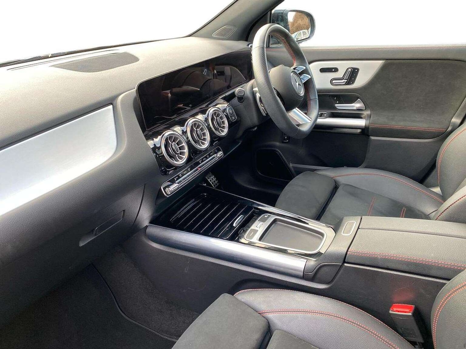 Used Mercedes-Benz GLA 2024 for sale - 77743228: Photo 7