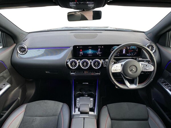 Used Mercedes-Benz GLA 2022 for sale - 76305401: Photo 8
