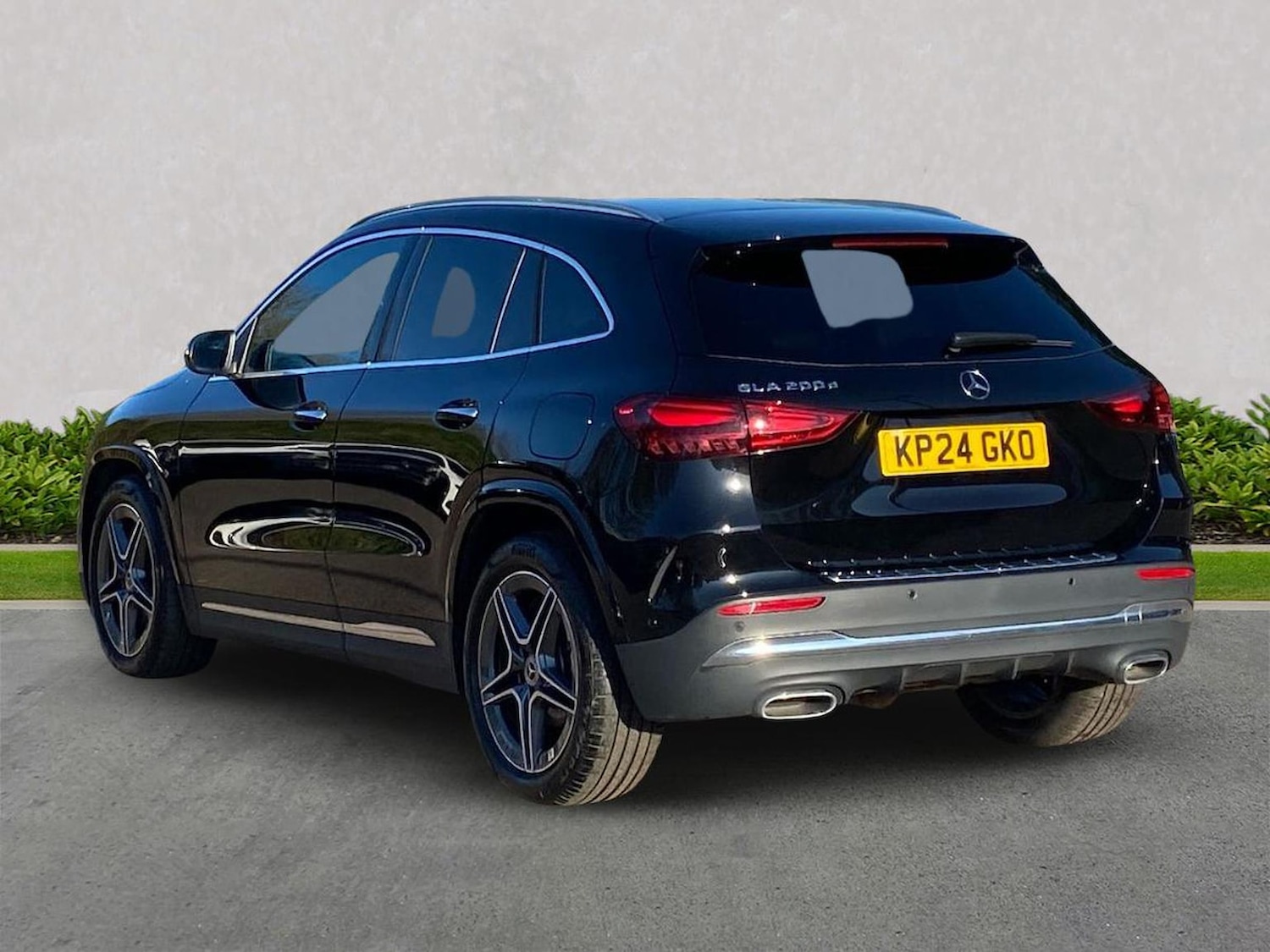 Used Mercedes-Benz GLA 2024 for sale - 76627930: Photo 2