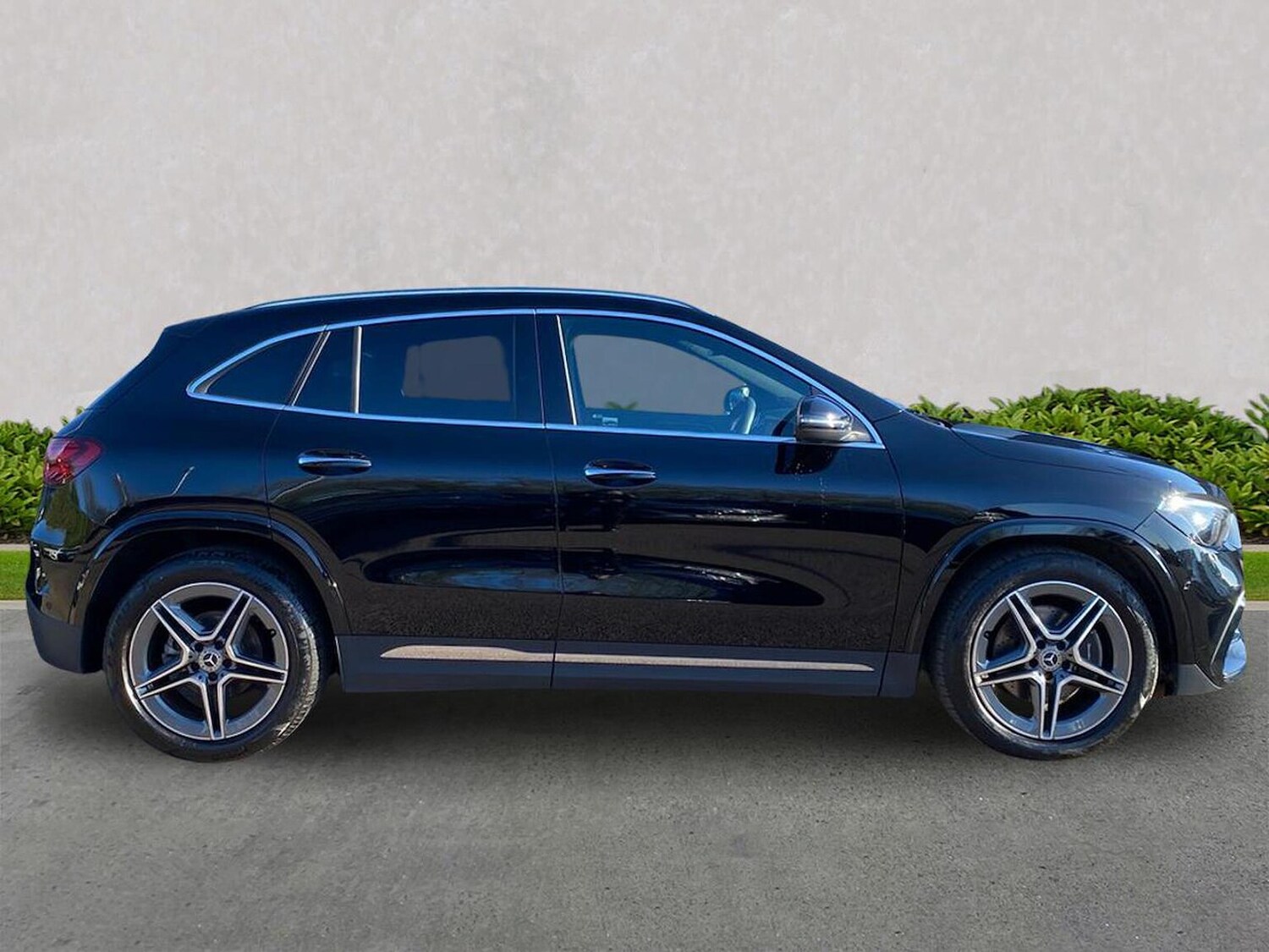 Used Mercedes-Benz GLA 2024 for sale - 76627930: Photo 3