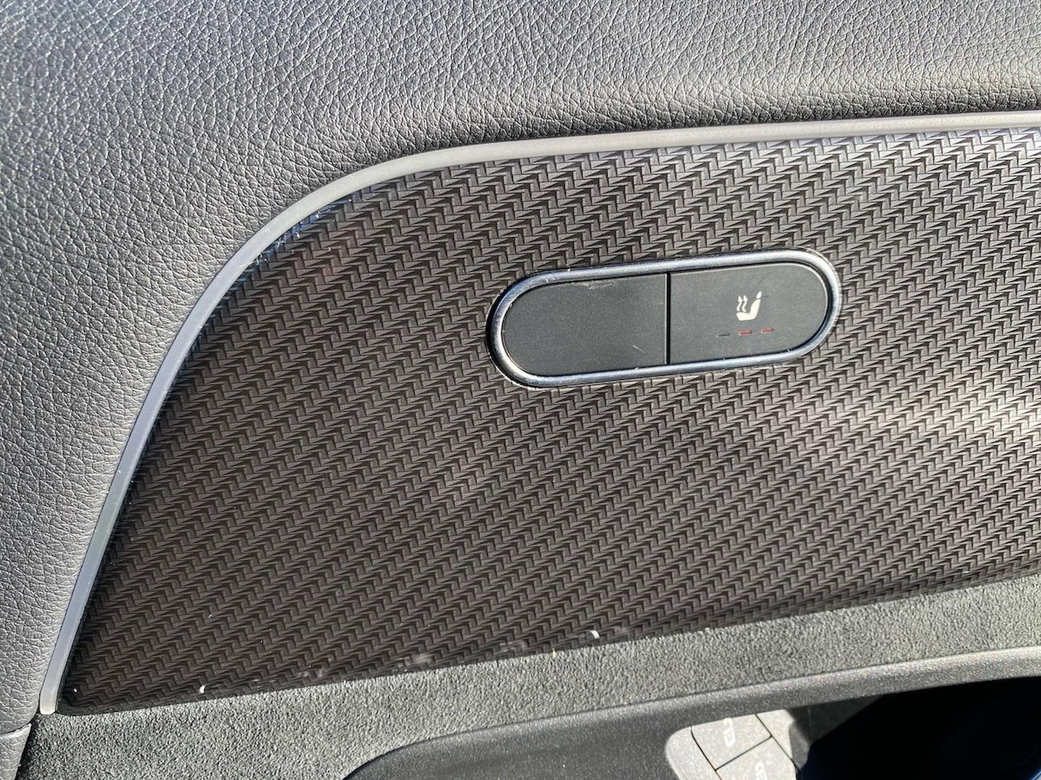 Used Mercedes-Benz GLA 2024 for sale - 76627930: Photo 30