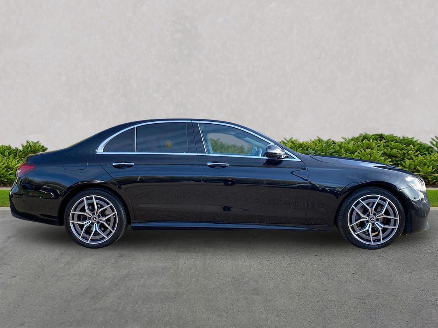 Used Mercedes-Benz E Class 2023 for sale - 76543053: Photo 3