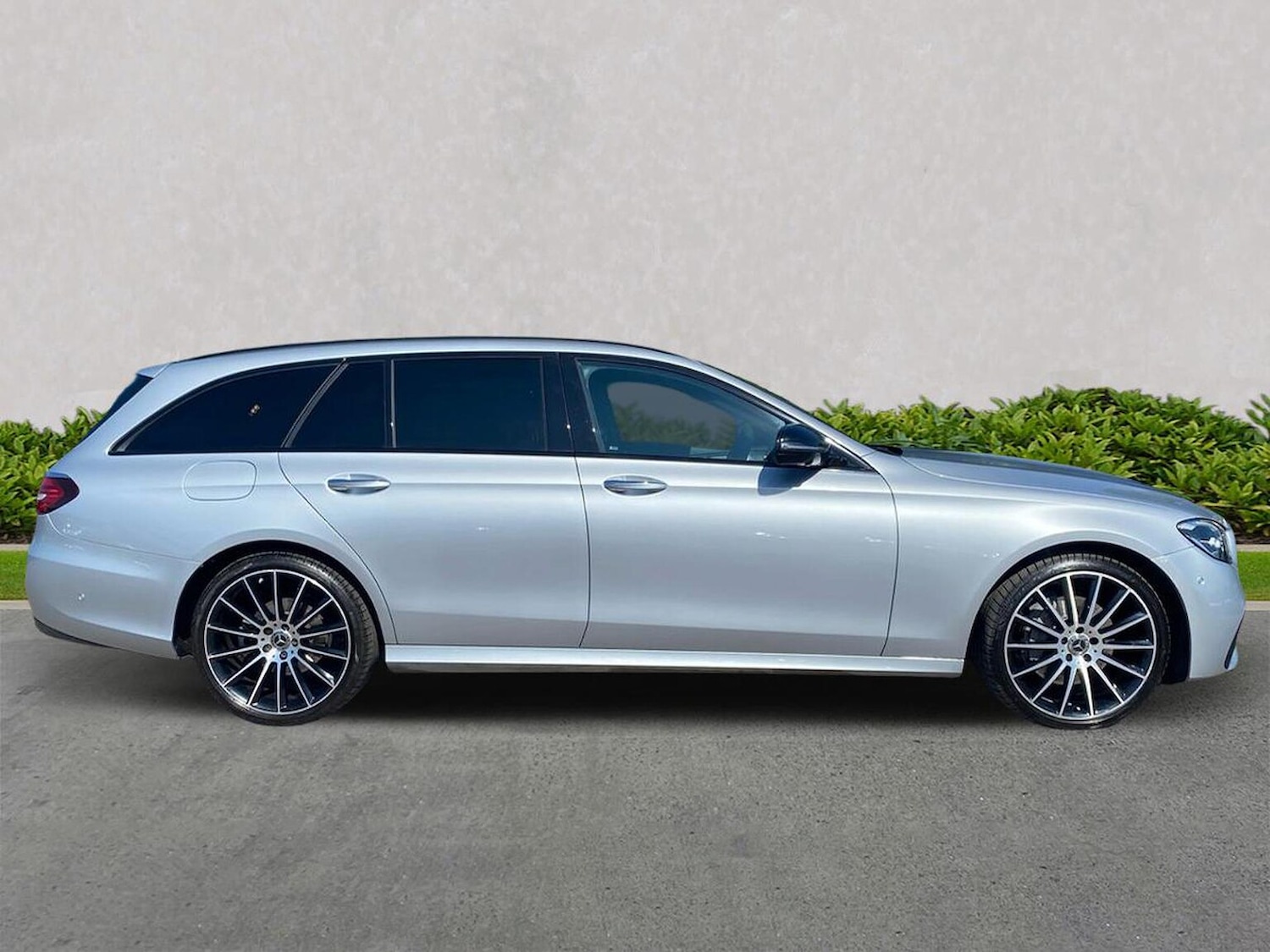 Used Mercedes-Benz E Class 2023 for sale - 77069962: Photo 5