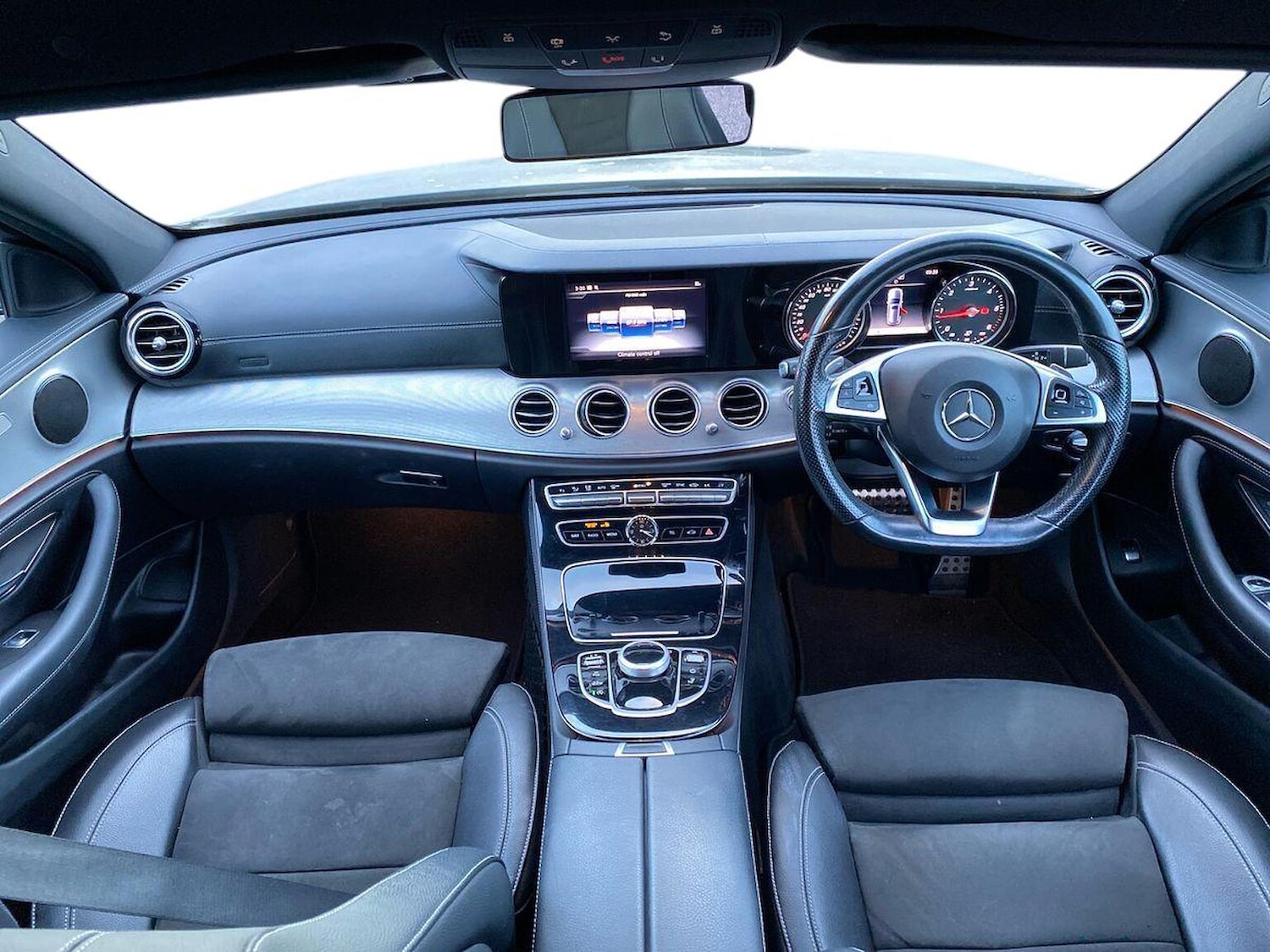 Used Mercedes-Benz E Class 2017 for sale - 77034645: Photo 8