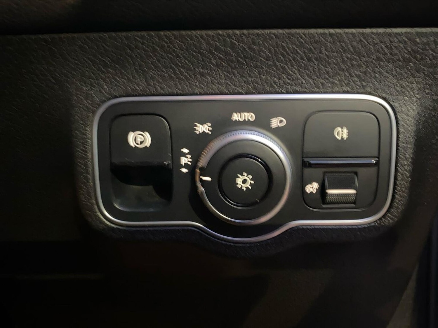 Used Mercedes-Benz GLB 2021 for sale - 76757056: Photo 22