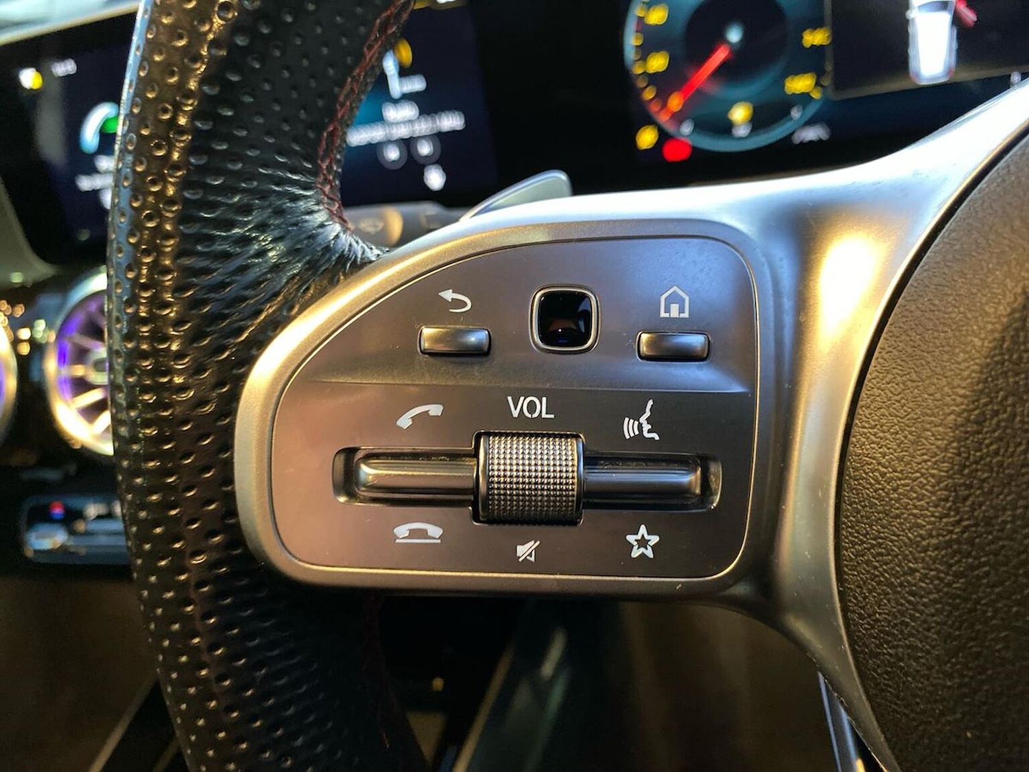 Used Mercedes-Benz GLB 2021 for sale - 76757056: Photo 26