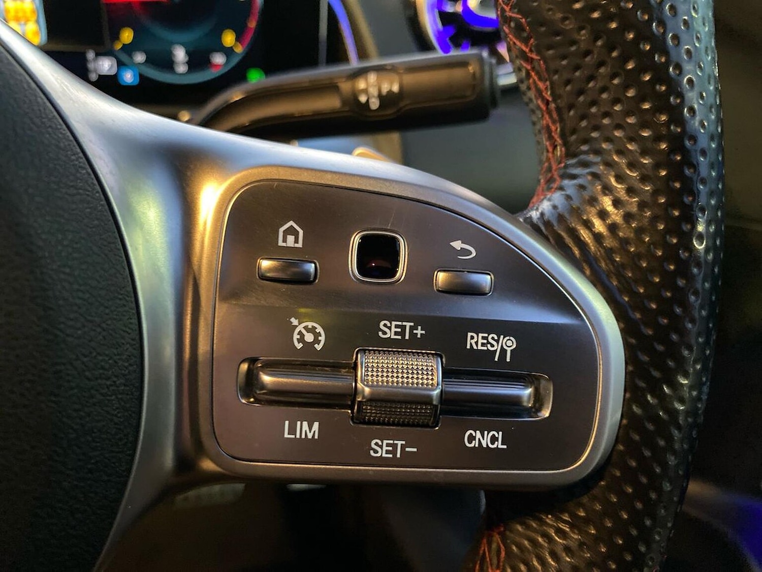 Used Mercedes-Benz GLB 2021 for sale - 76757056: Photo 27