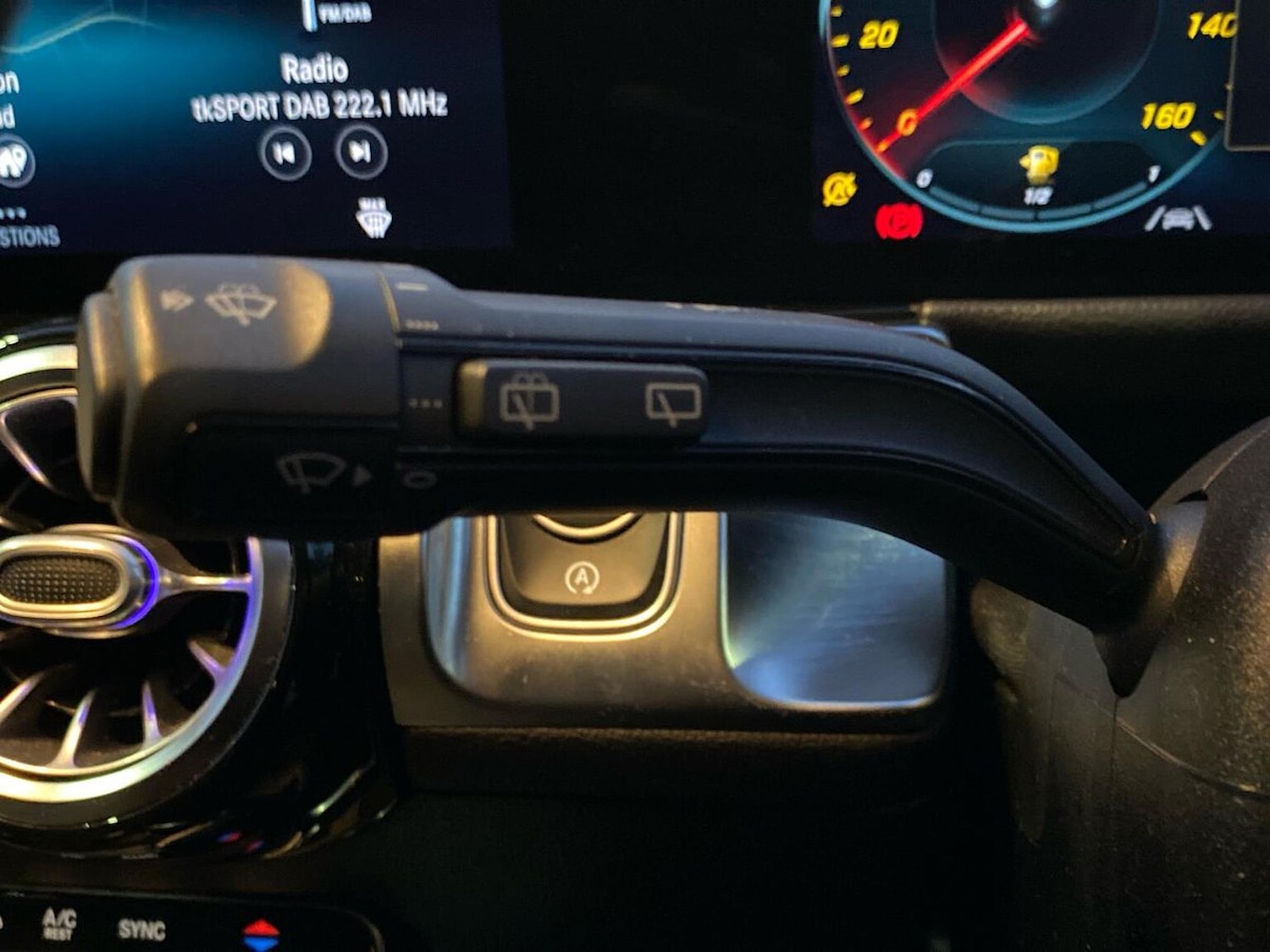 Used Mercedes-Benz GLB 2021 for sale - 76757056: Photo 28