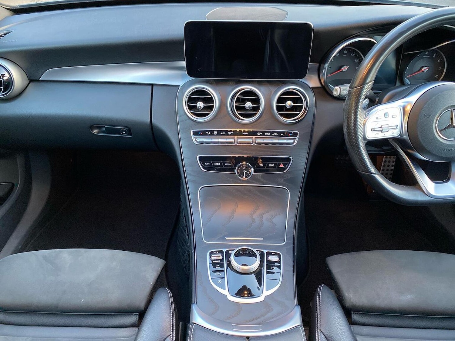 Used Mercedes-Benz C Class 2019 for sale - 76599229: Photo 13