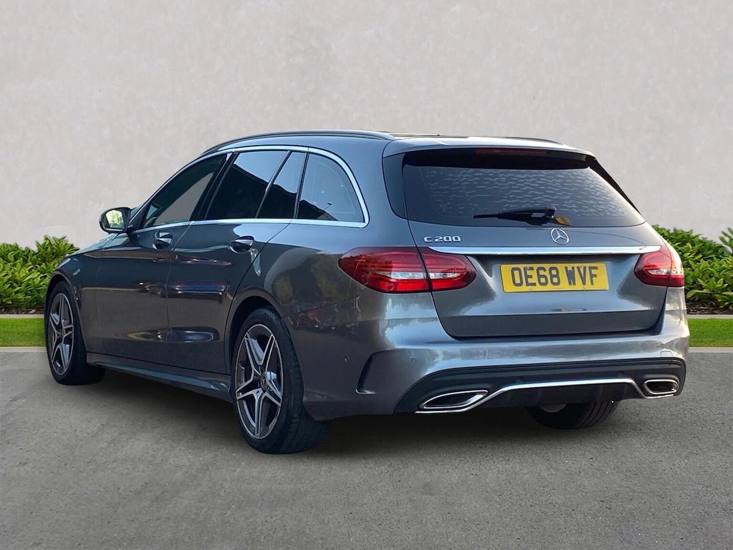 Used Mercedes-Benz C Class 2019 for sale - 76599229: Photo 2