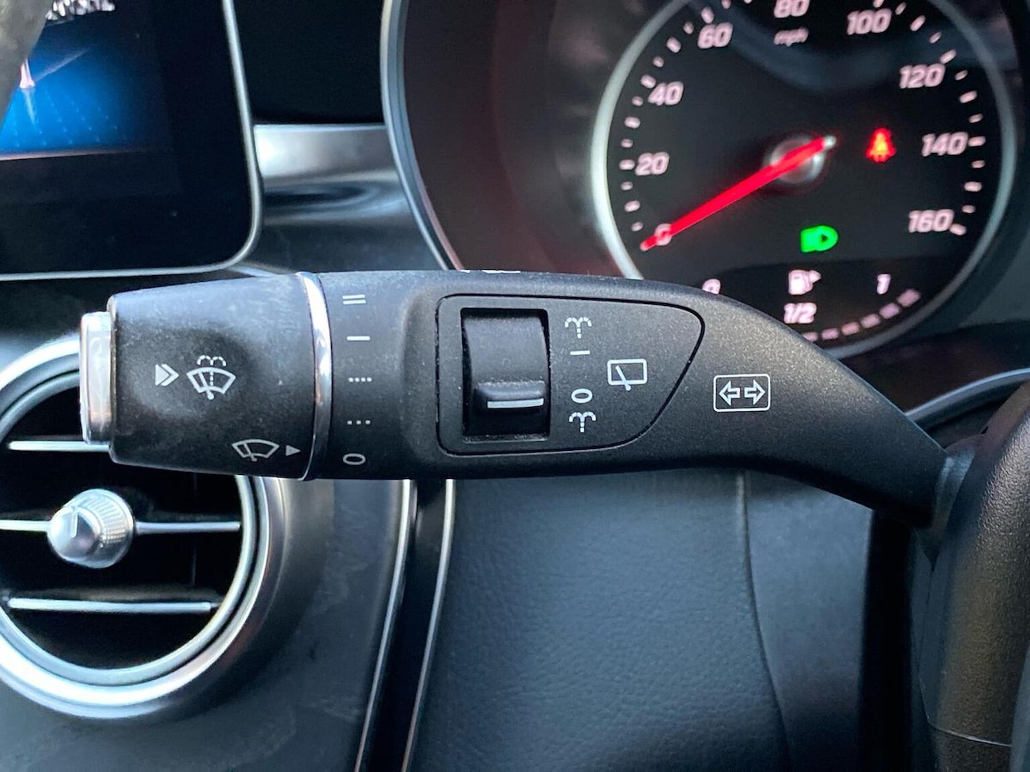 Used Mercedes-Benz C Class 2019 for sale - 76599229: Photo 28