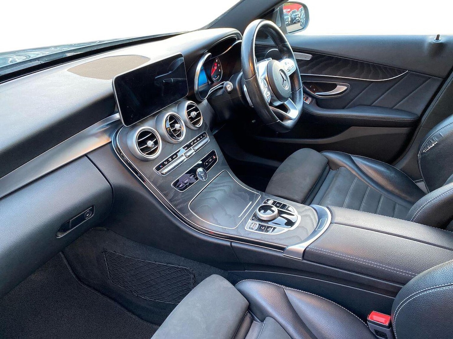 Used Mercedes-Benz C Class 2019 for sale - 76599229: Photo 7