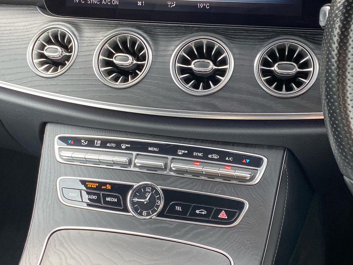 Used Mercedes-Benz E Class 2020 for sale - 76918966: Photo 12