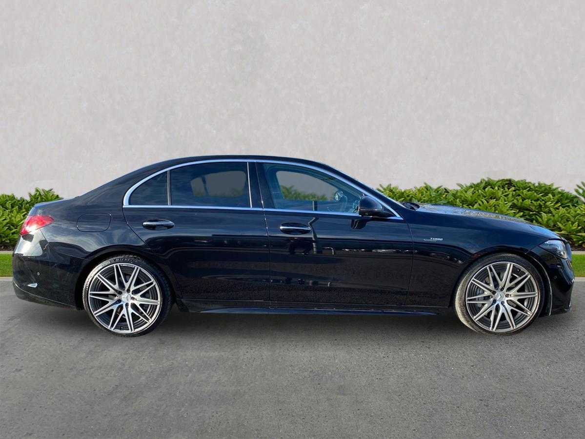 Used Mercedes-Benz C Class 2024 for sale - 77901700: Photo 3