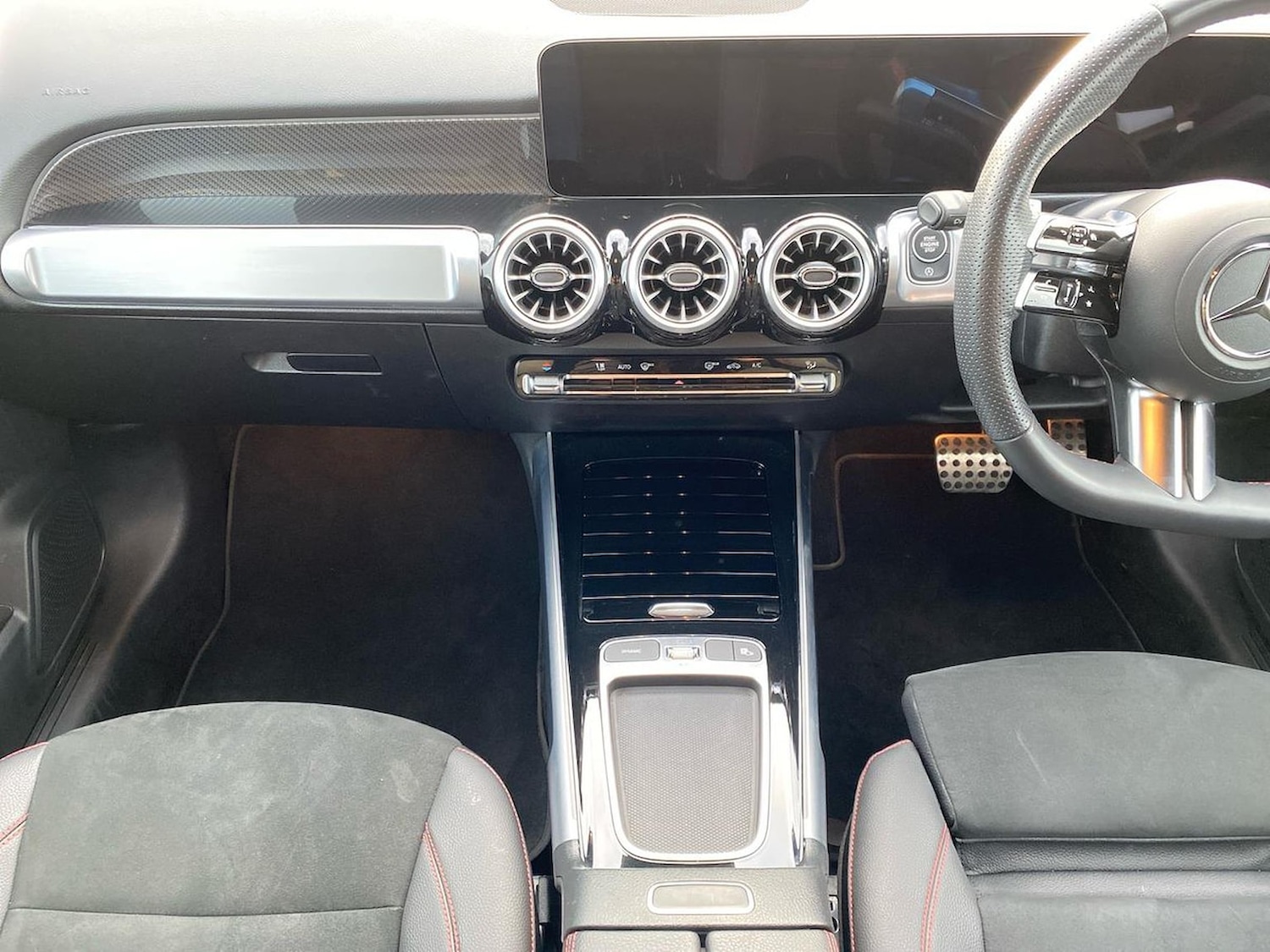 Used Mercedes-Benz GLB 2024 for sale - 76490519: Photo 13