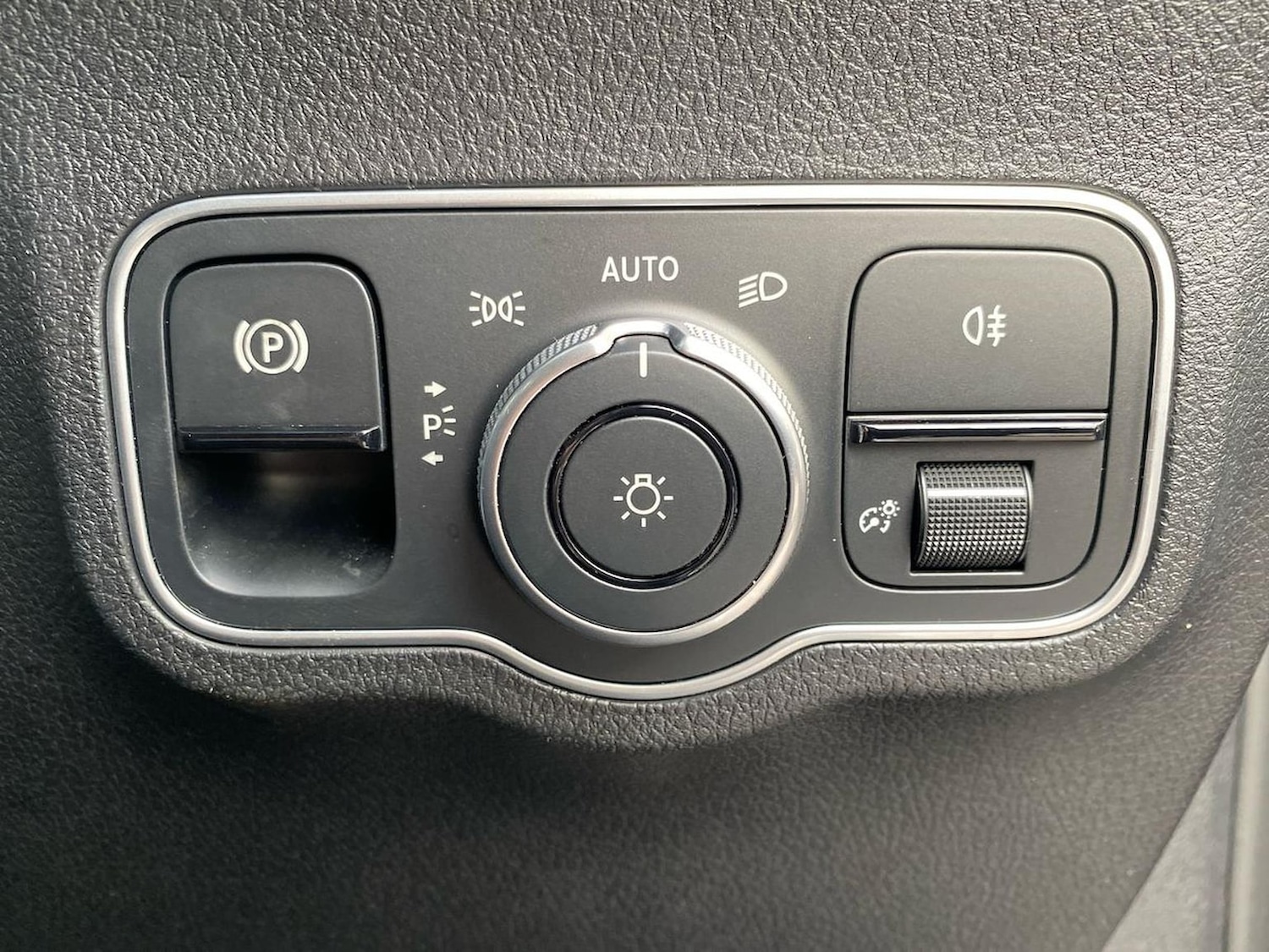 Used Mercedes-Benz GLB 2024 for sale - 76490519: Photo 22