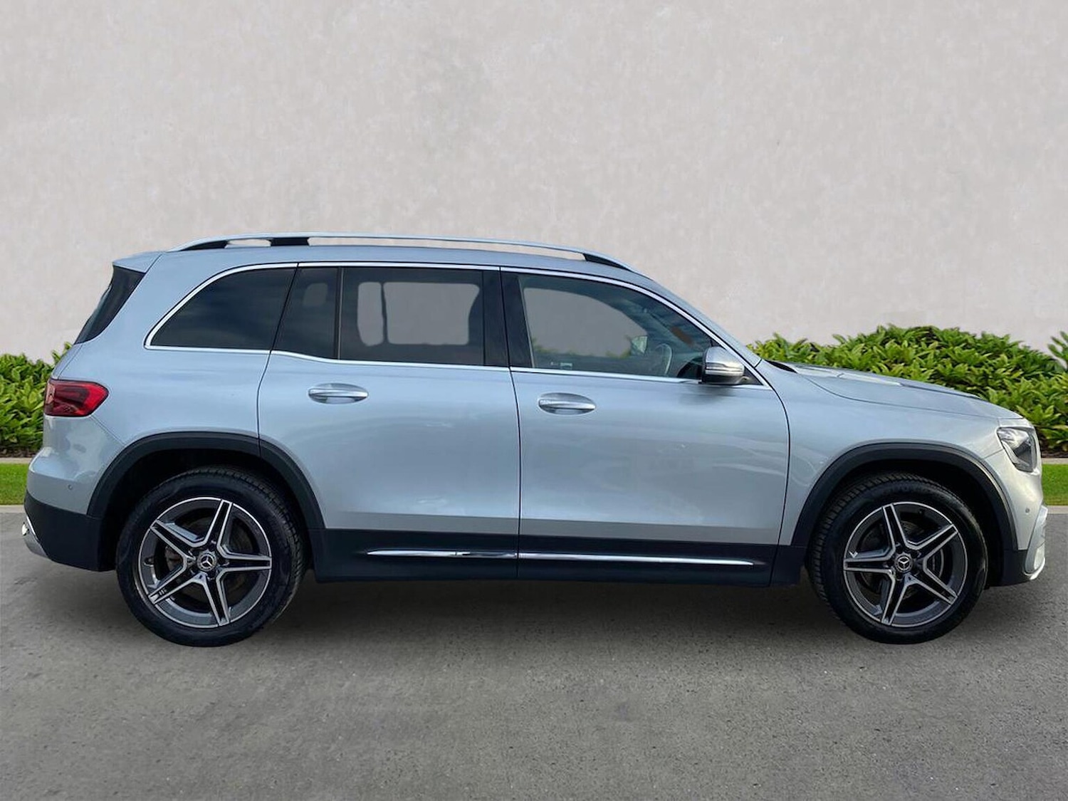 Used Mercedes-Benz GLB 2024 for sale - 76490519: Photo 3