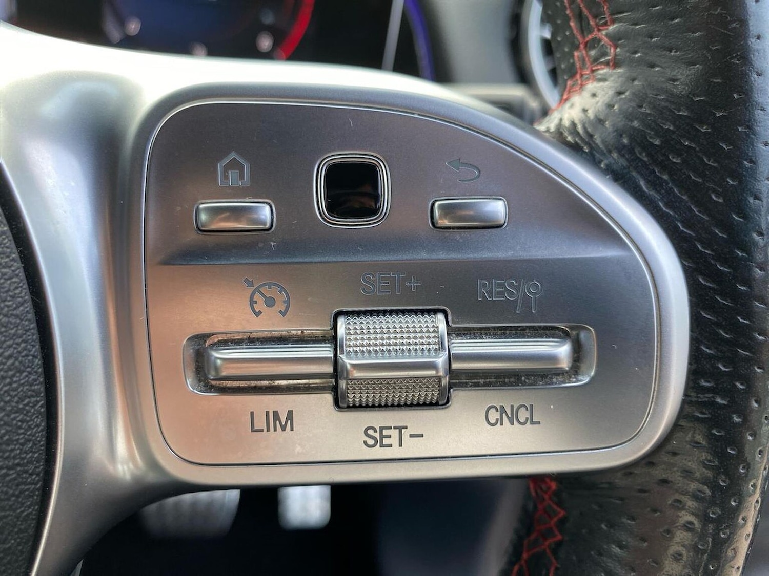 Used Mercedes-Benz GLB 2020 for sale - 76144203: Photo 27
