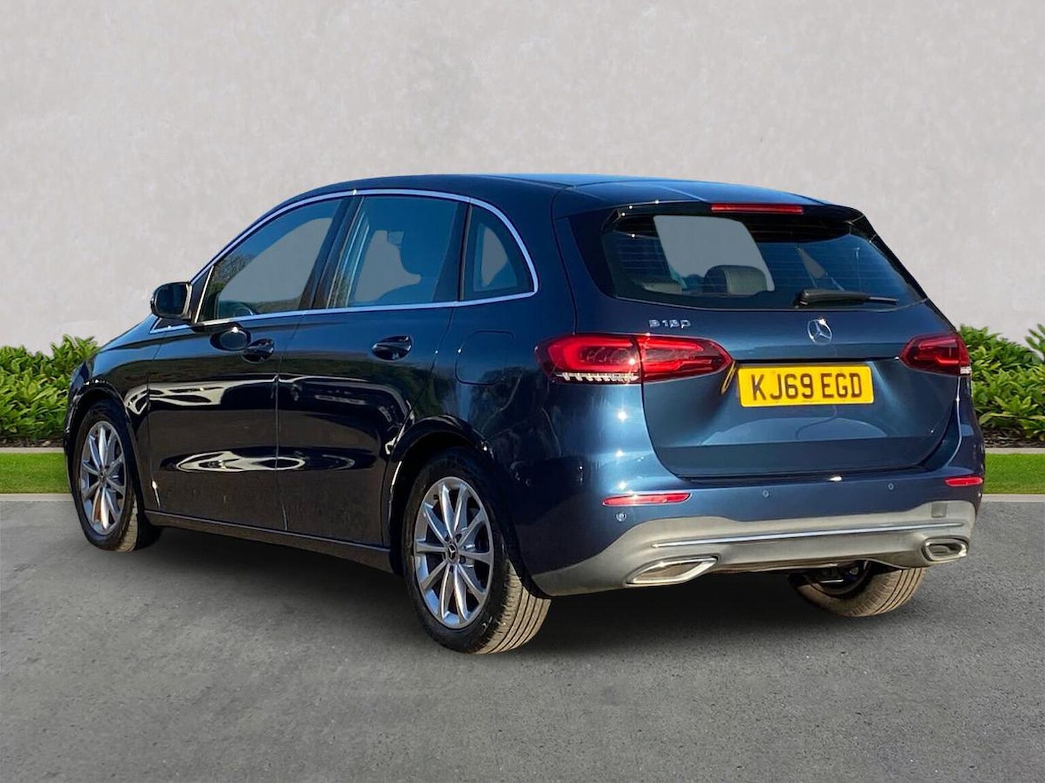 Used Mercedes-Benz B Class 2020 for sale - 76651220: Photo 2