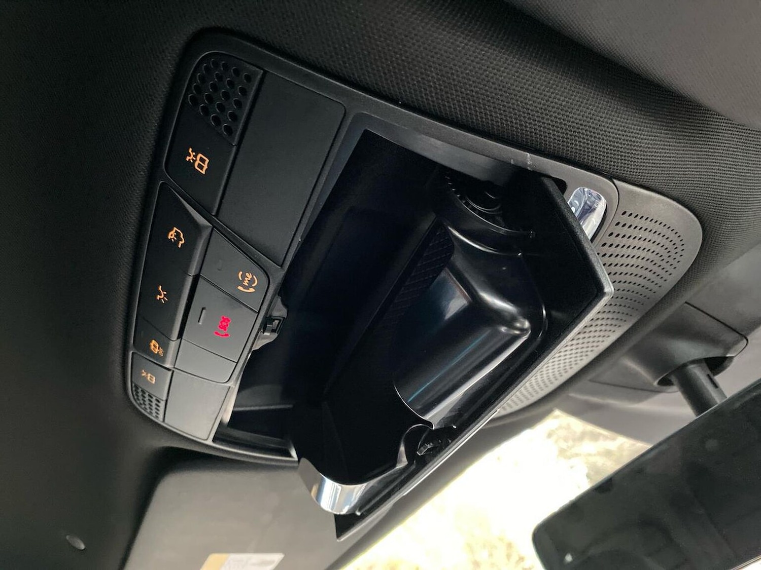 Used Mercedes-Benz EQC 2023 for sale - 76627932: Photo 14