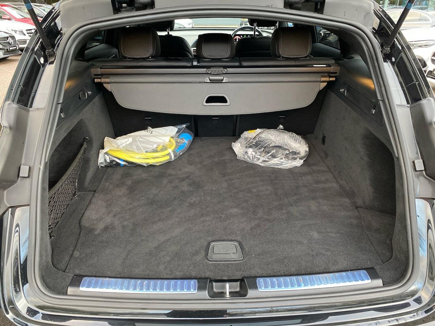 Used Mercedes-Benz EQC 2023 for sale - 76627932: Photo 17