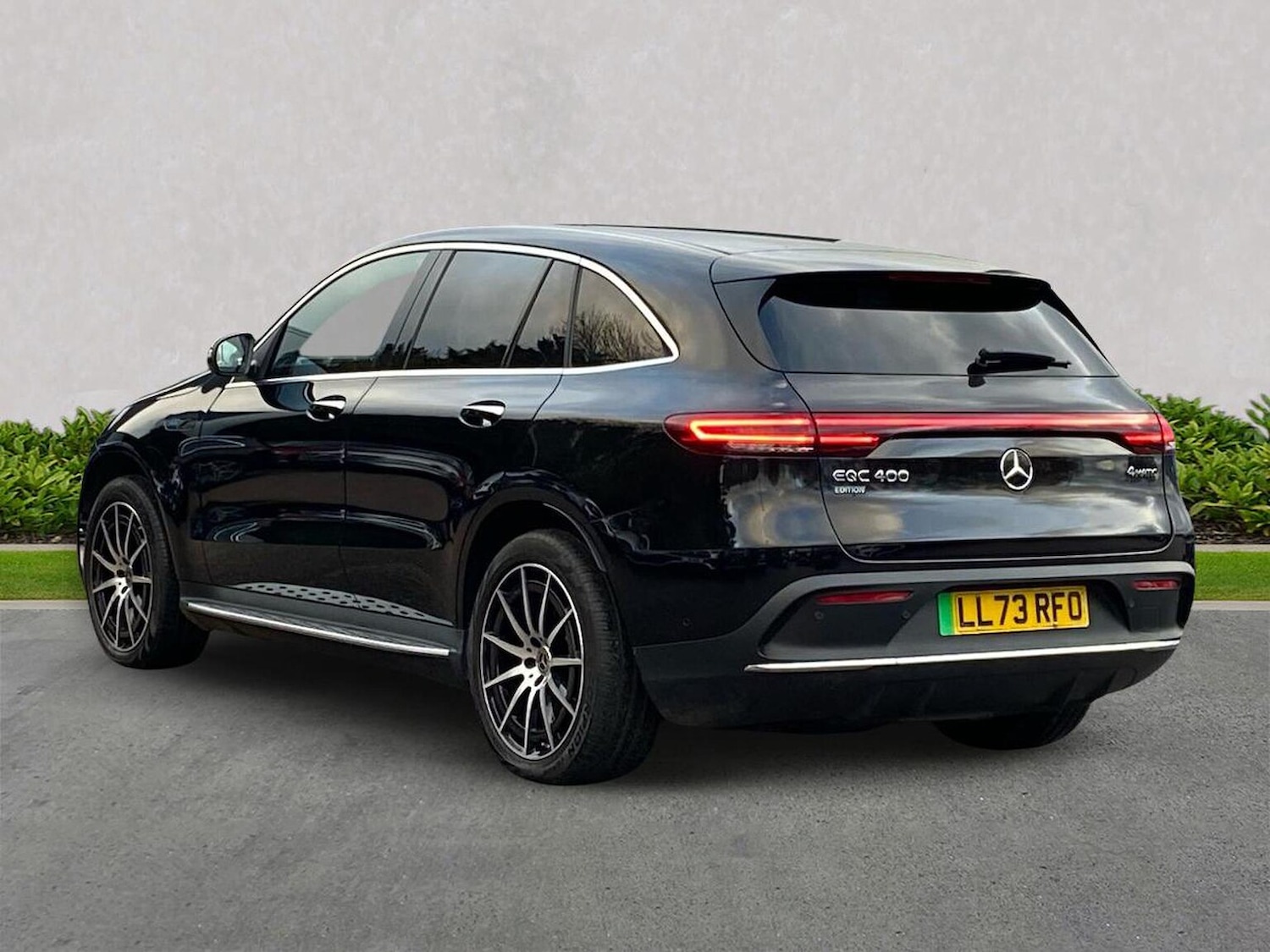 Used Mercedes-Benz EQC 2023 for sale - 76627932: Photo 2