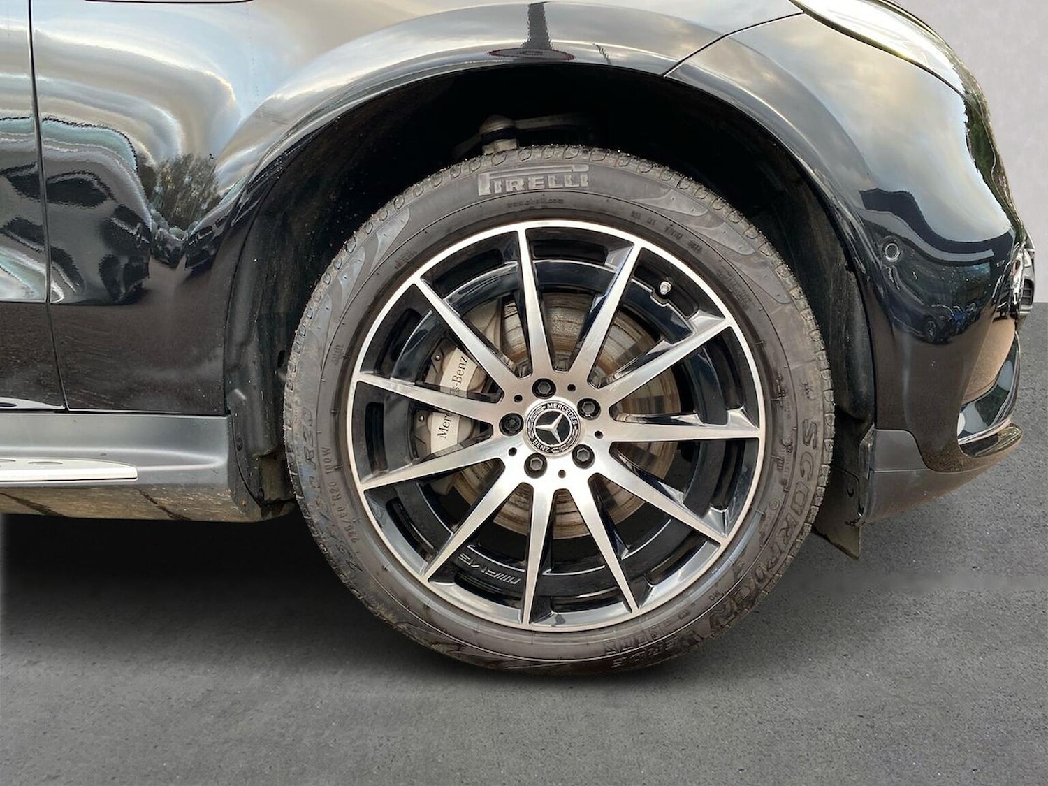 Used Mercedes-Benz EQC 2023 for sale - 76627932: Photo 6