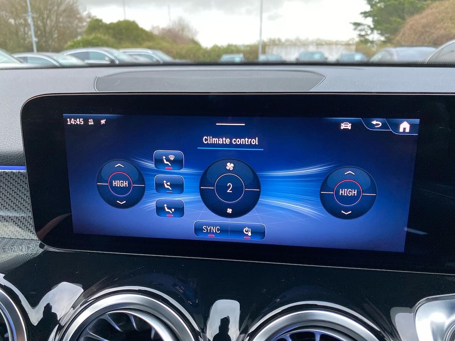 Used Mercedes-Benz GLB 2024 for sale - 76651221: Photo 12