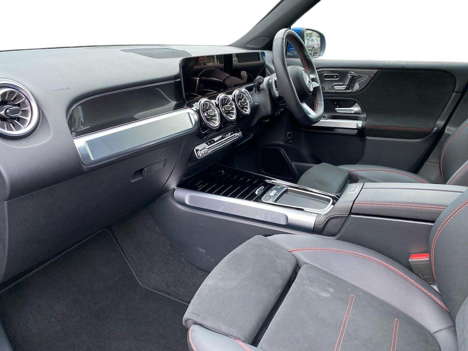 Used Mercedes-Benz GLB 2024 for sale - 76651221: Photo 7