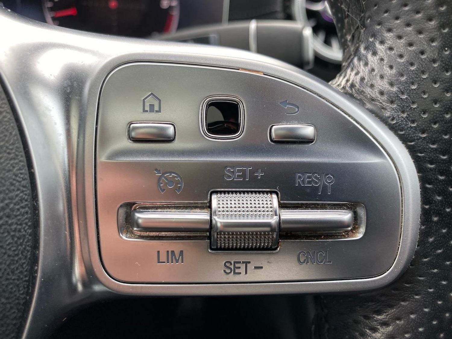 Used Mercedes-Benz CLS 2018 for sale - 76347056: Photo 27