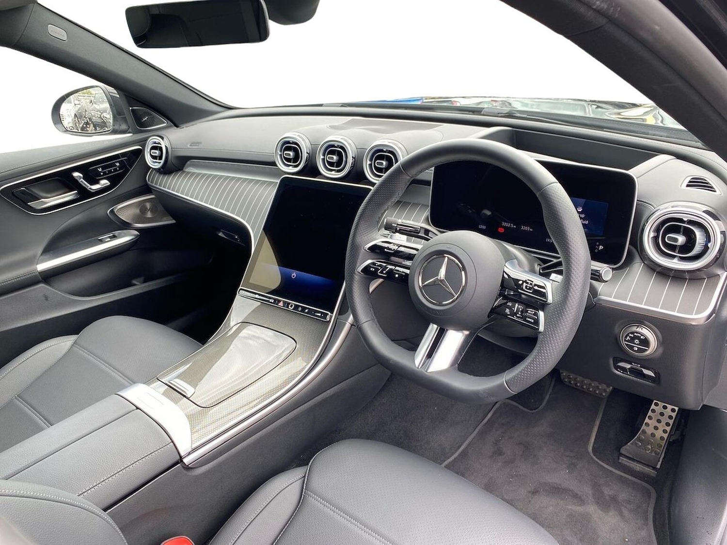 Used Mercedes-Benz C Class 2025 for sale - 76504951: Photo 15