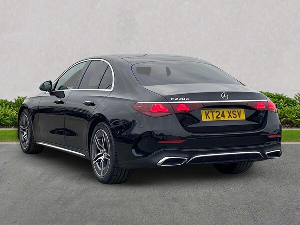 Used Mercedes-Benz E Class 2024 for sale - 76305398: Photo 2