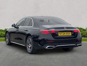 Used Mercedes-Benz E Class 2024 for sale - 76305398: Photo 2