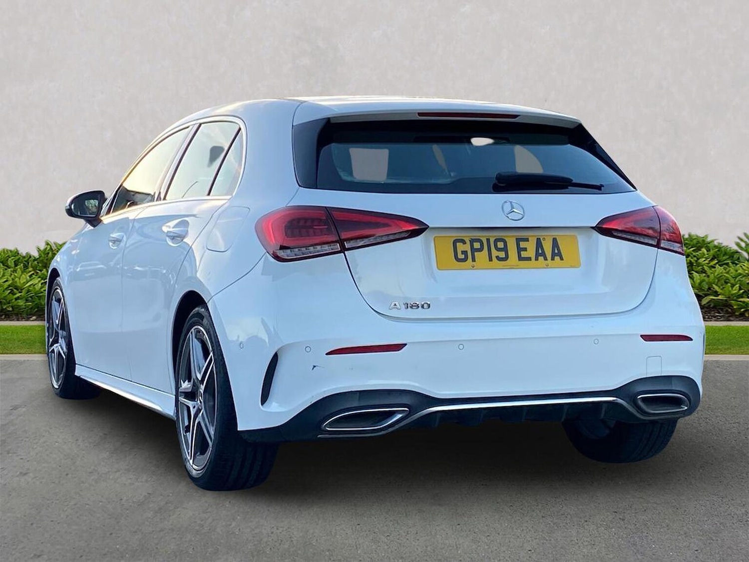 Used Mercedes-Benz A-Class 2019 for sale - 76736666: Photo 2