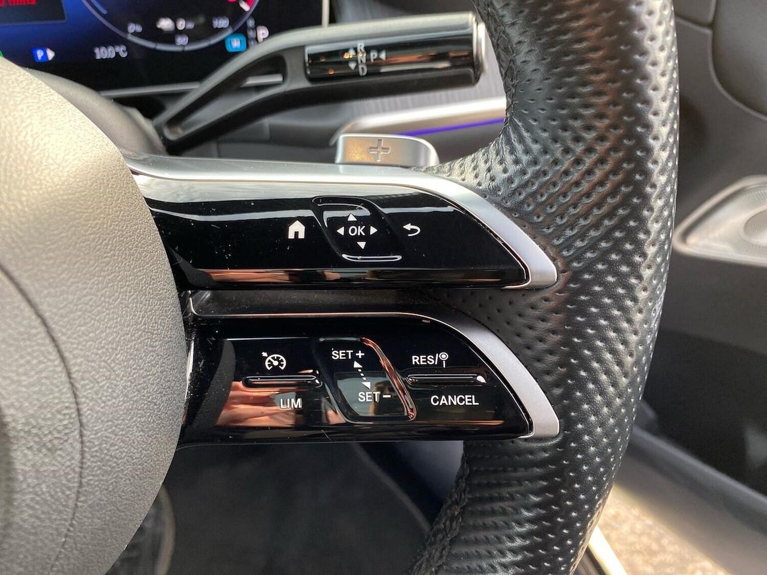 Used Mercedes-Benz GLC 2023 for sale - 76832018: Photo 27