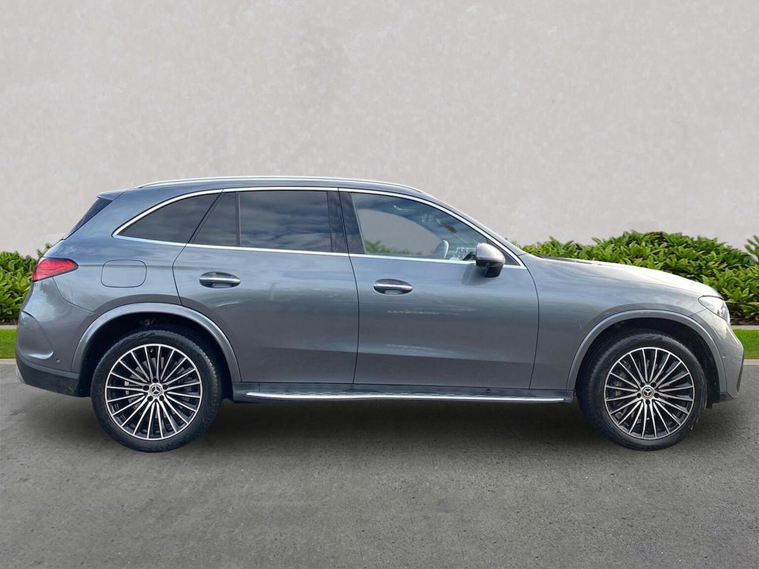 Used Mercedes-Benz GLC 2023 for sale - 76832018: Photo 3