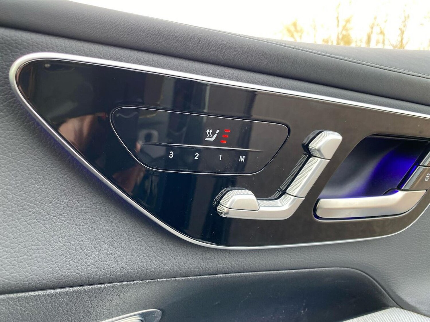 Used Mercedes-Benz GLC 2023 for sale - 76832018: Photo 30