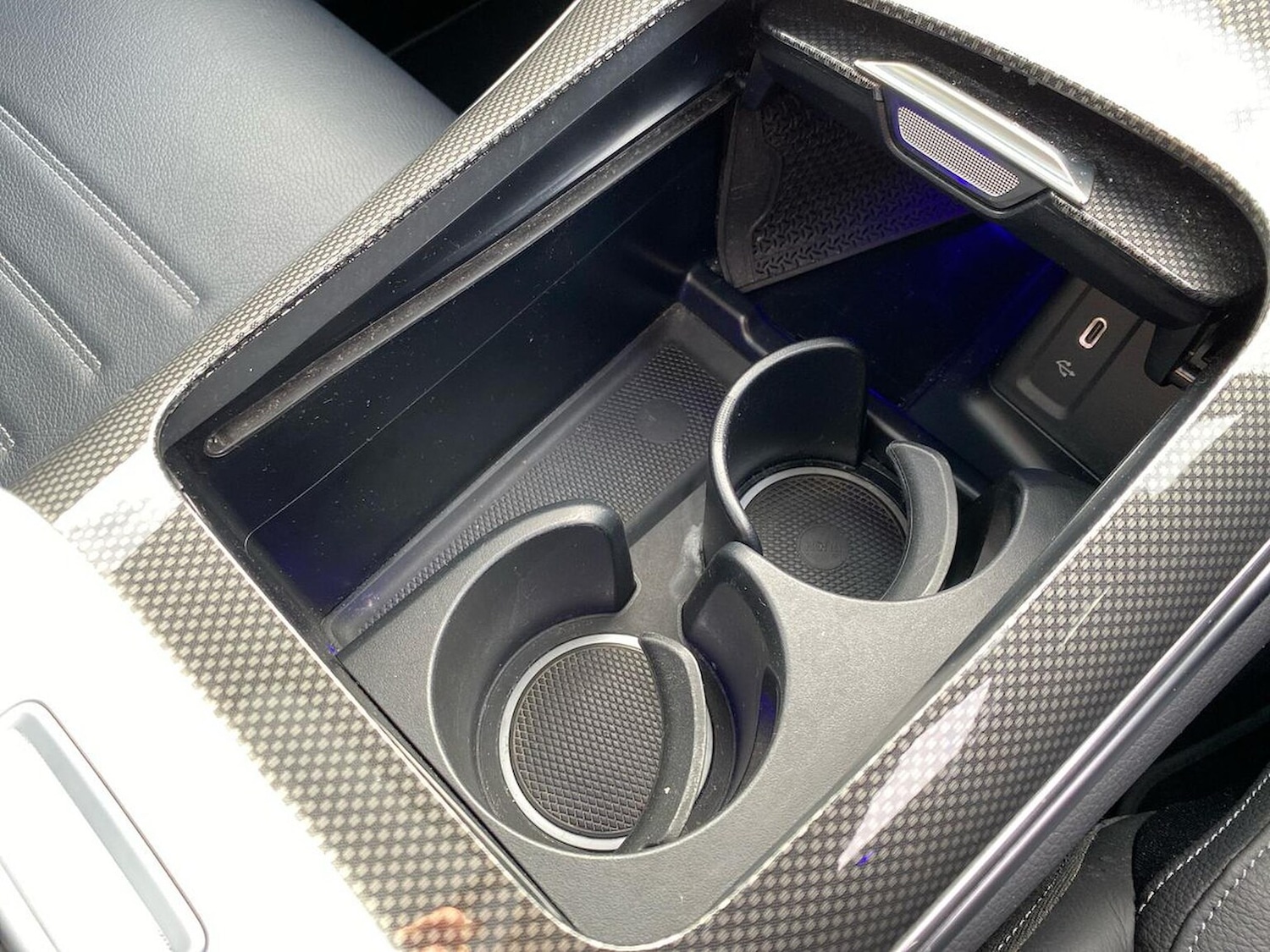 Used Mercedes-Benz GLC 2023 for sale - 76832018: Photo 32