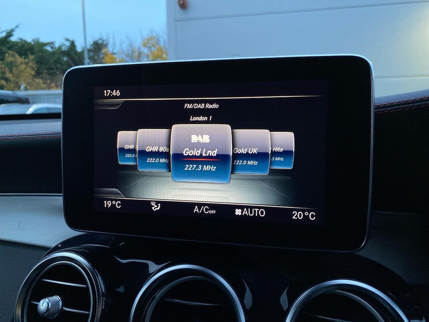 Used Mercedes-Benz GLC 2019 for sale - 76347061: Photo 25