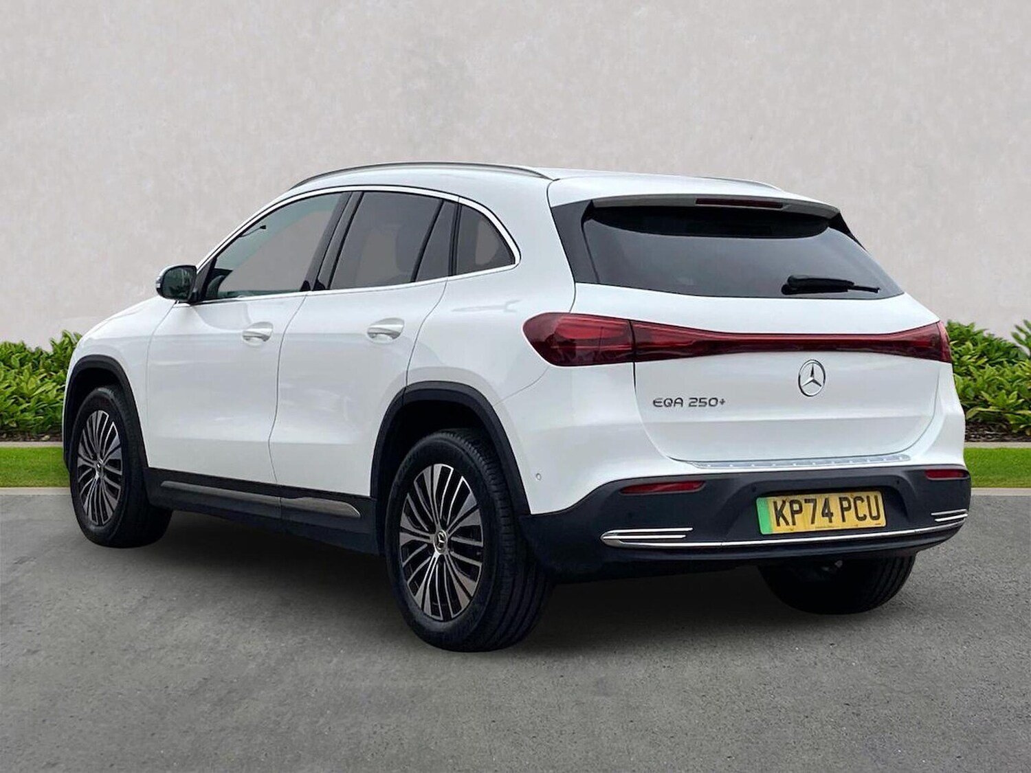 Used Mercedes-Benz EQA 2024 for sale - 77033493: Photo 2