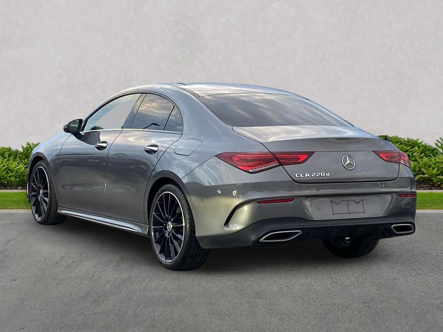 Used Mercedes-Benz CLA 2022 for sale - 76492406: Photo 2