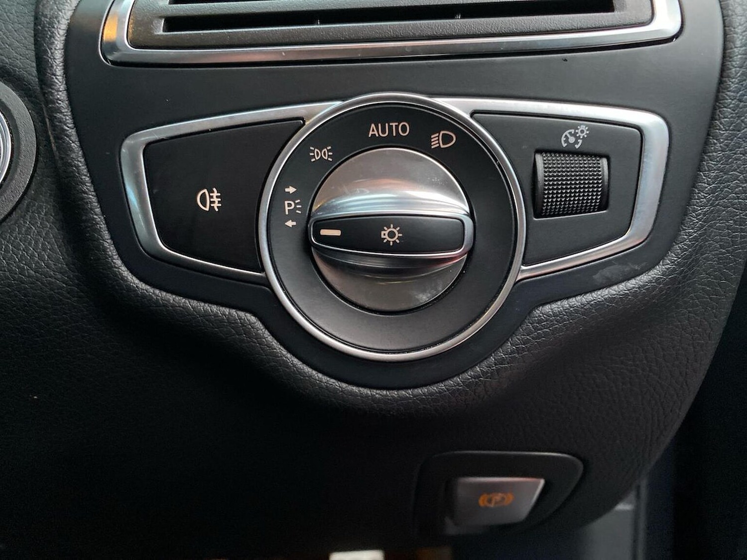 Used Mercedes-Benz C Class 2019 for sale - 76736669: Photo 22