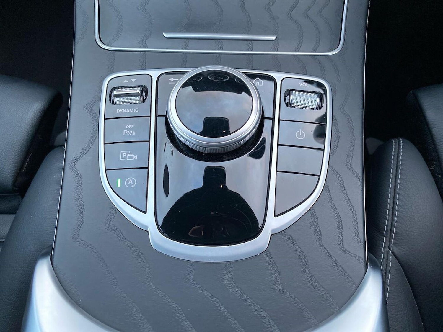 Used Mercedes-Benz C Class 2019 for sale - 76736669: Photo 40