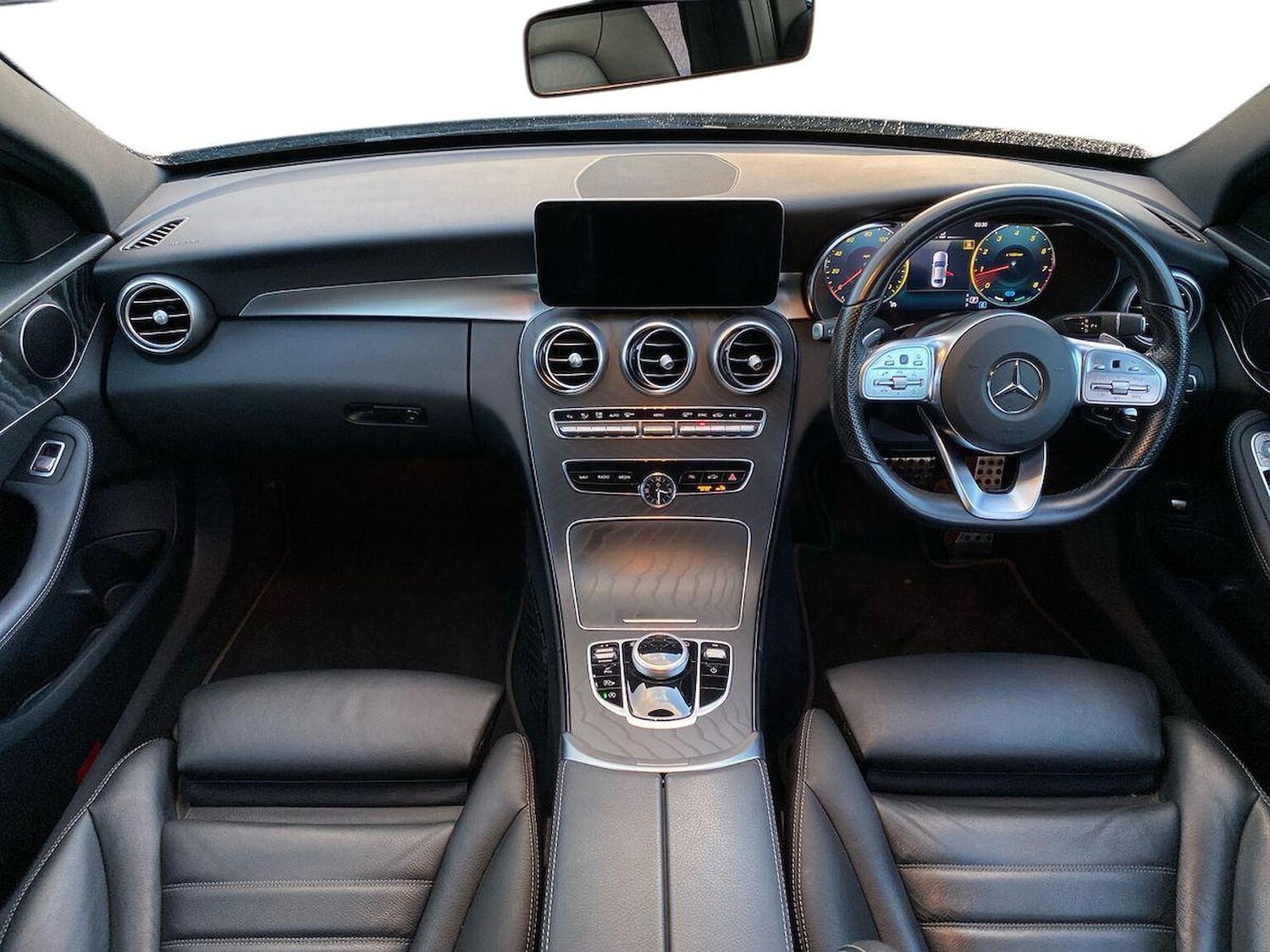 Used Mercedes-Benz C Class 2019 for sale - 76736669: Photo 8