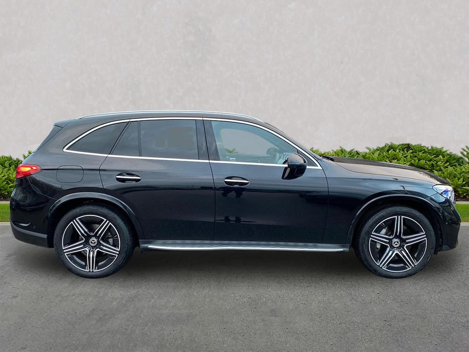 Used Mercedes-Benz GLC 2024 for sale - 76791883: Photo 3