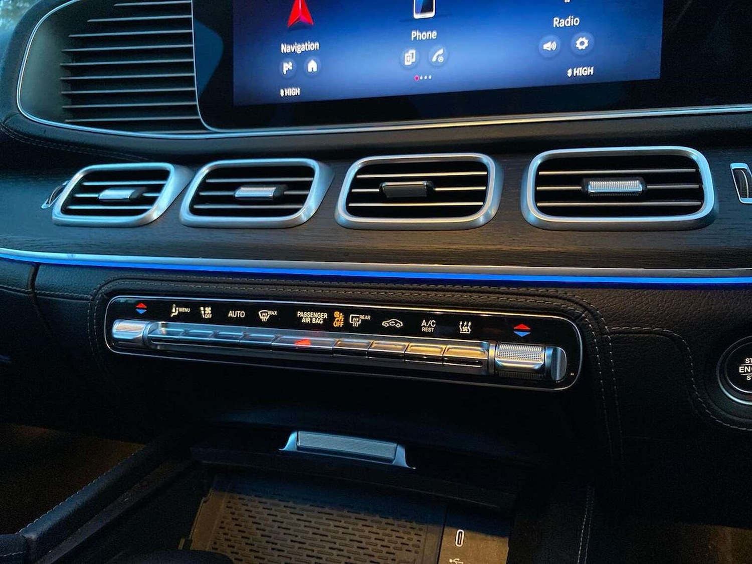 Used Mercedes-Benz GLE 2024 for sale - 77743229: Photo 12