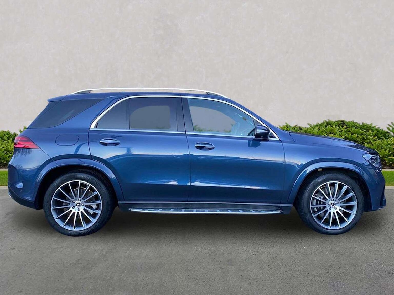 Used Mercedes-Benz GLE 2024 for sale - 77743229: Photo 3