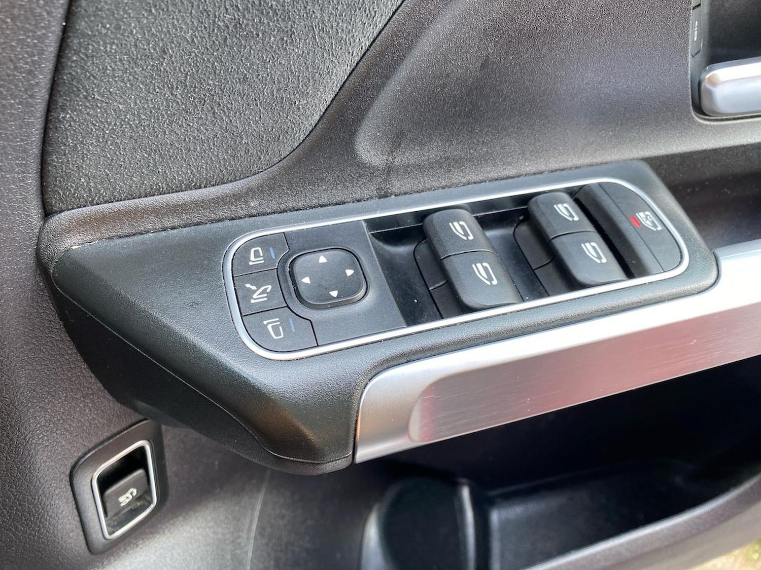 Used Mercedes-Benz GLB 2021 for sale - 76101353: Photo 21