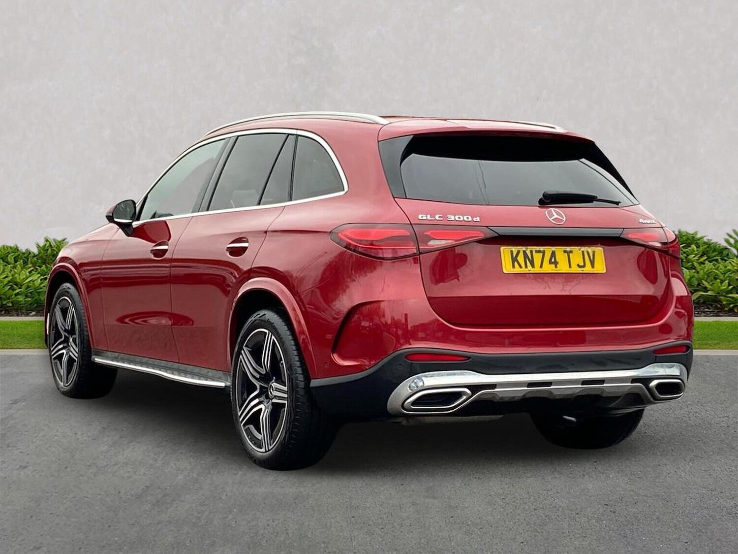 Used Mercedes-Benz GLC 2024 for sale - 76687354: Photo 2